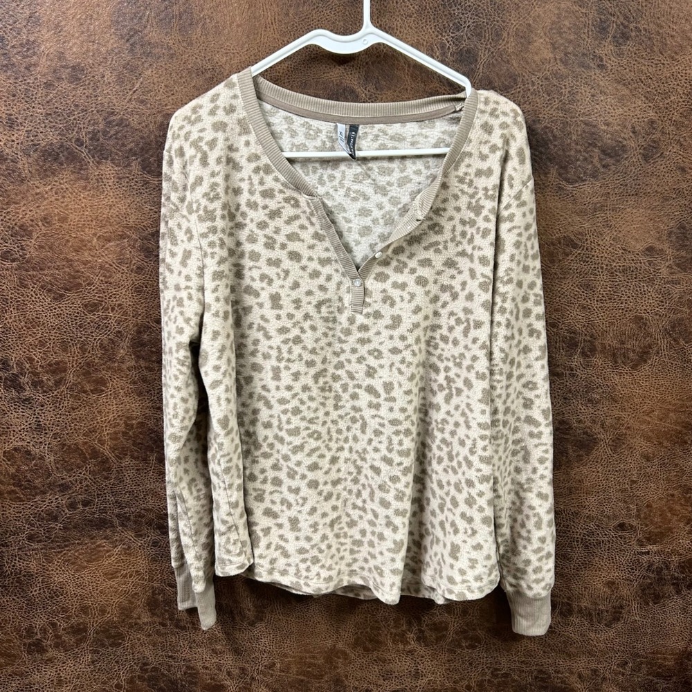 Jacyln Intimates cheetah fleece pajama 2 piece set womens XL top and pants
